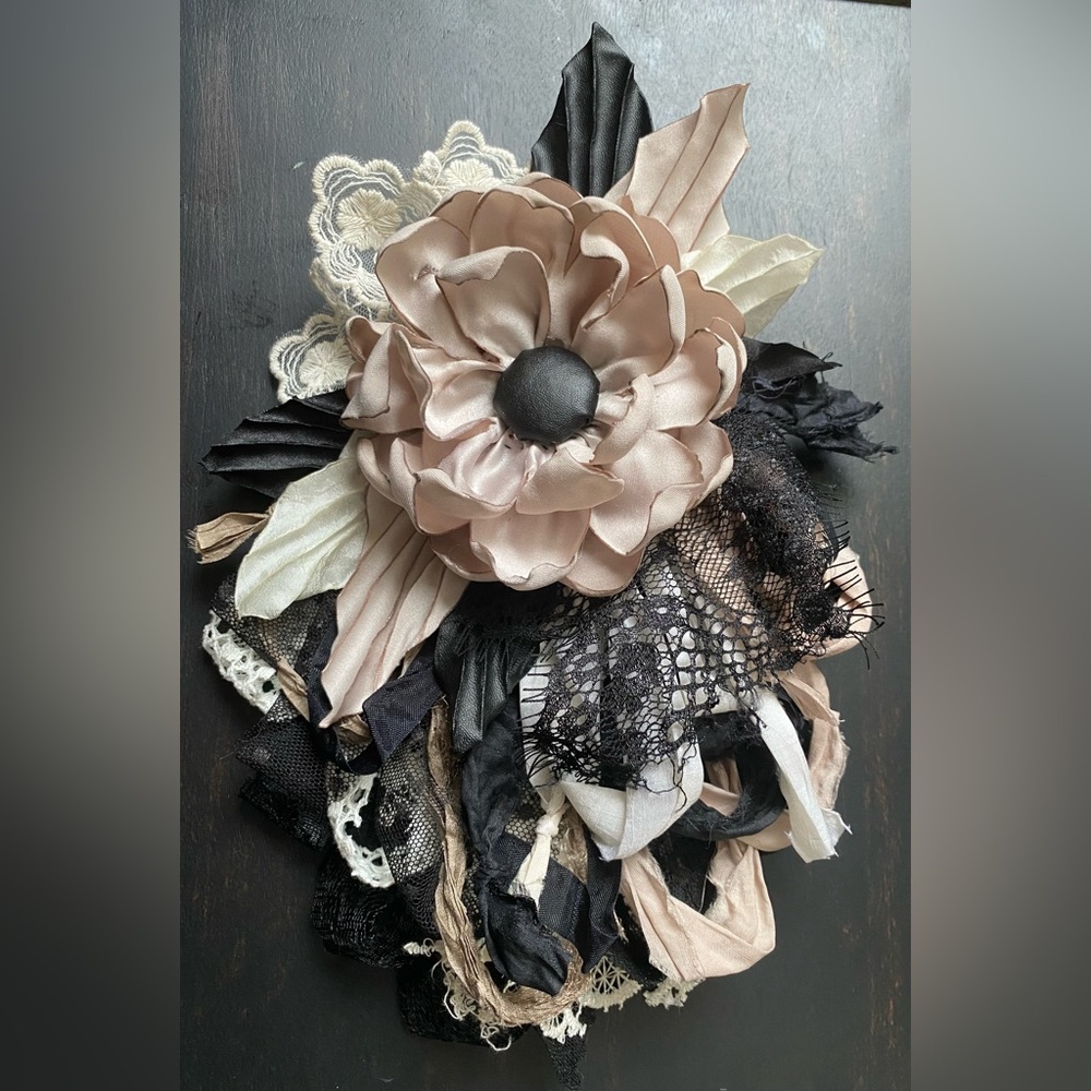 Just some flowers I’ve made🥰 - Picture 7 of 14